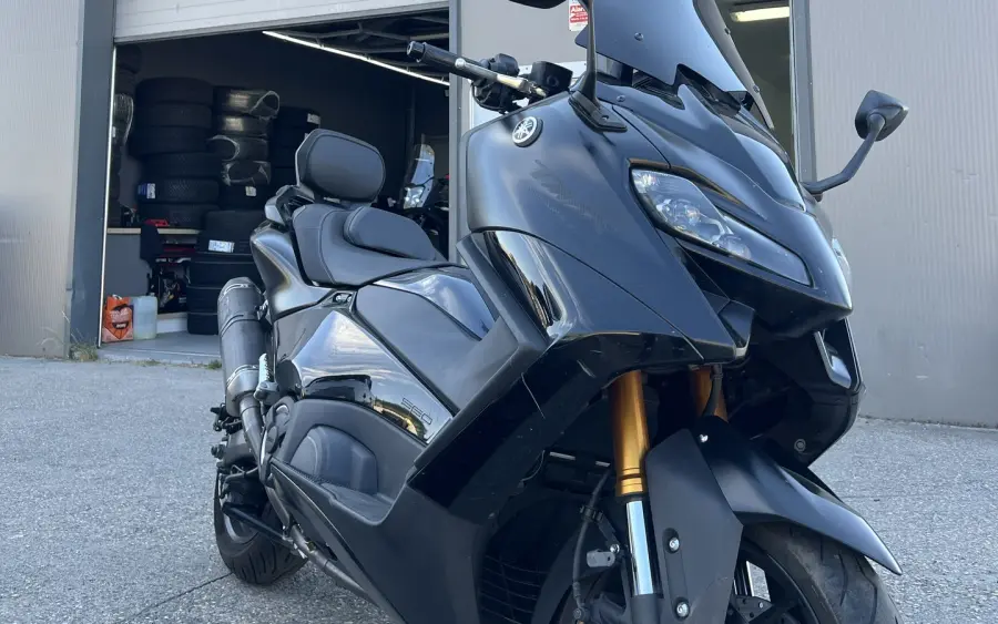 Yamaha T-MAX 560 en location chez PB Francilien